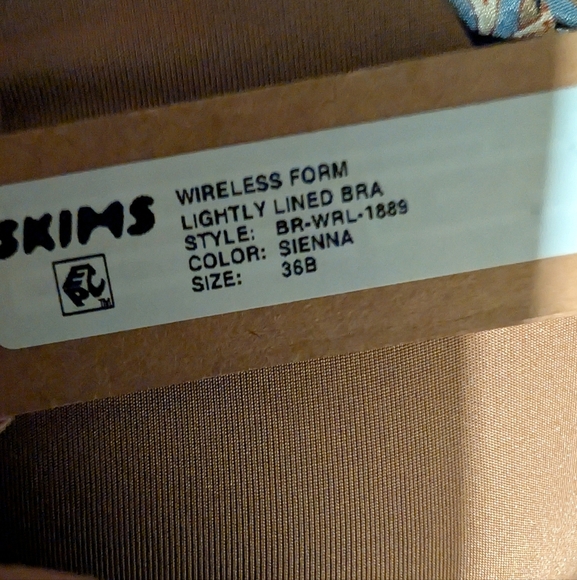 SKIMS WIRELESS FORM LIGHTLY LINED BRA BR-WRL-1889 in Sienna 36B NWT - Picture 6 of 6